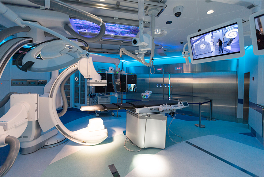 世界初の最新統合型ハイブリッド手術室